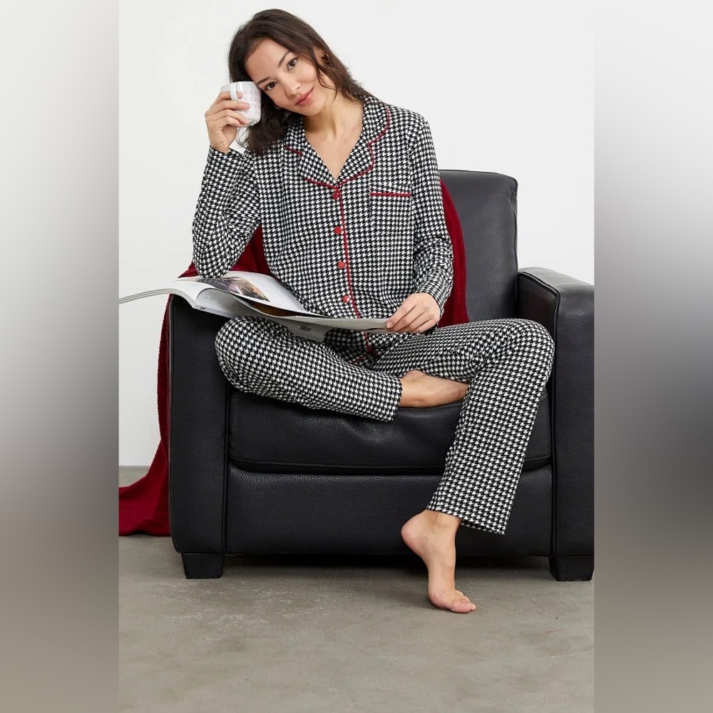 STEVE HARVEY cozy pajama set